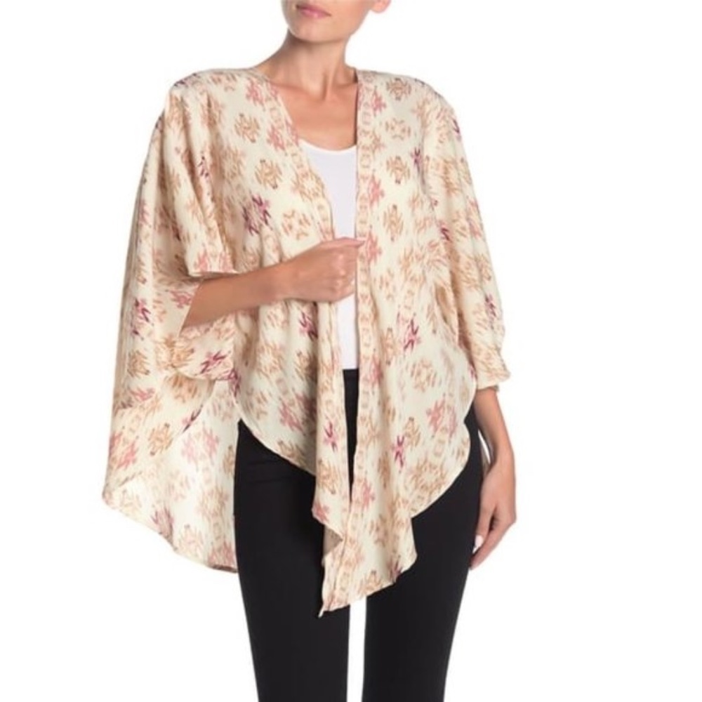 Melrose and Market 3/4 Dolman Sleeve Print Ruana